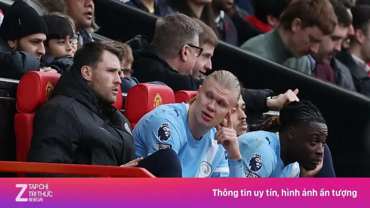 سخرية جماهيرية.. يونايتد يستهزئون بهالاند في مواجهة حارة